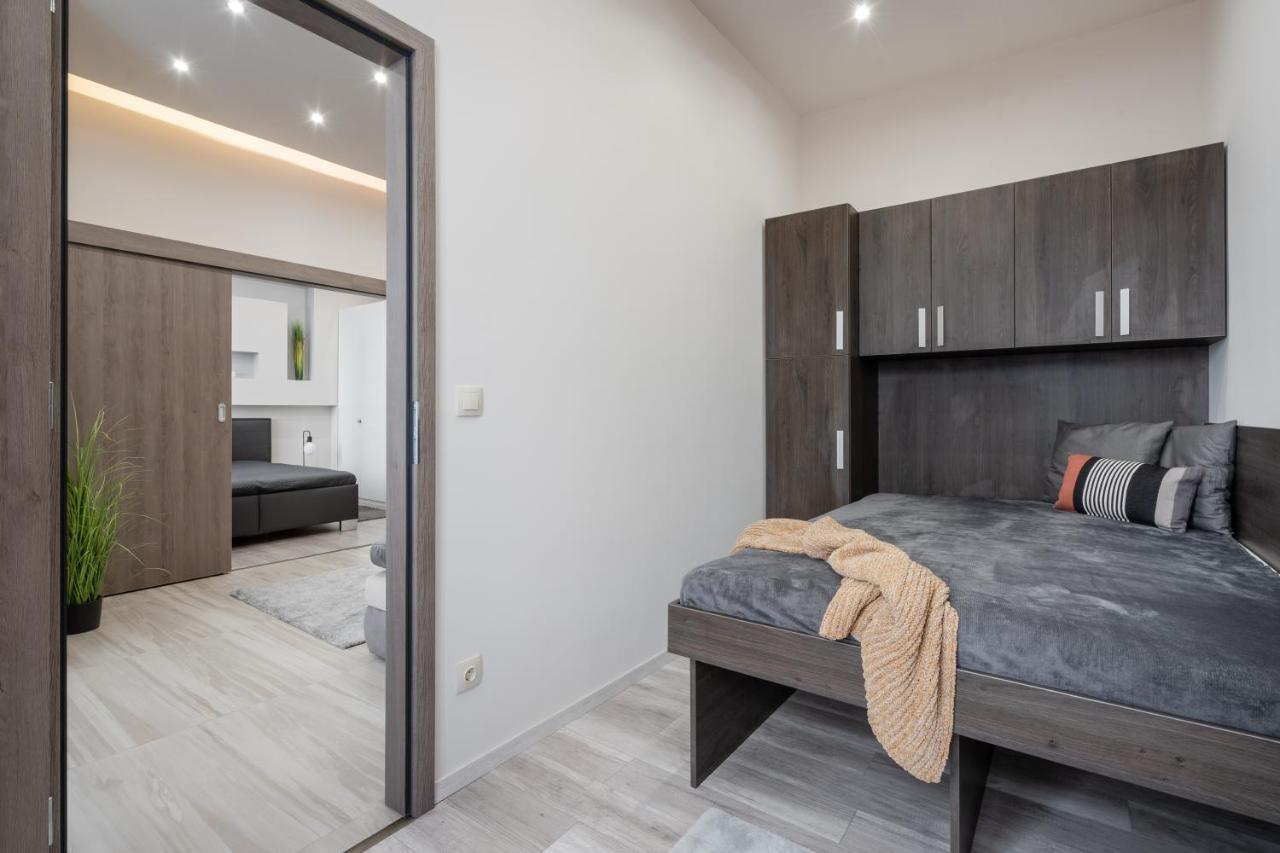 Comfort Central Apartments By The Synagogue Budapest Exteriör bild